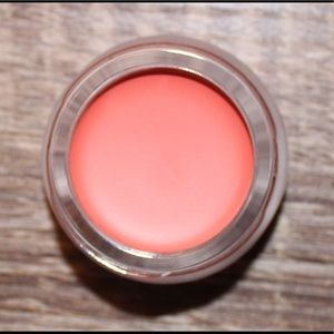 NEW LISE WATIER Cream Blush Fondant in Pêche colour